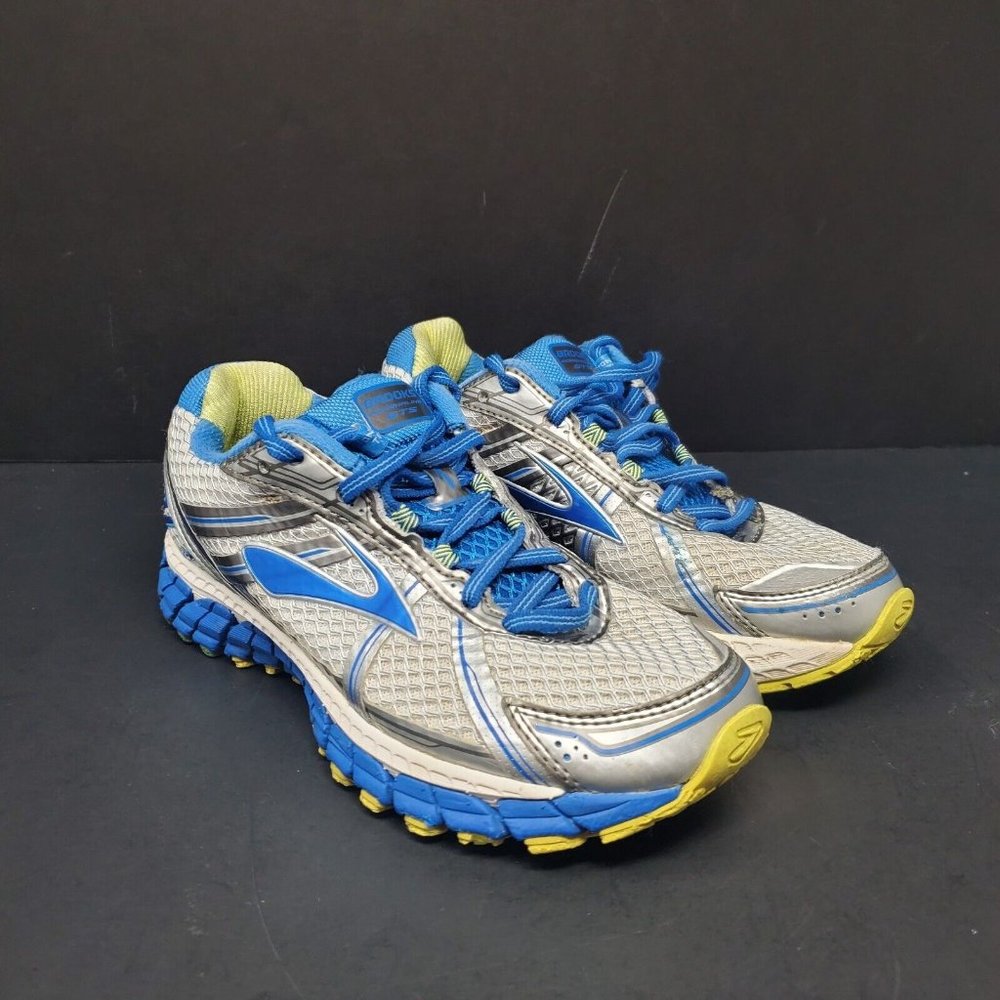 BROOKS Adrenaline GTS-1S Women's Size 7 Medium Silver Running Shoes 1201741B179